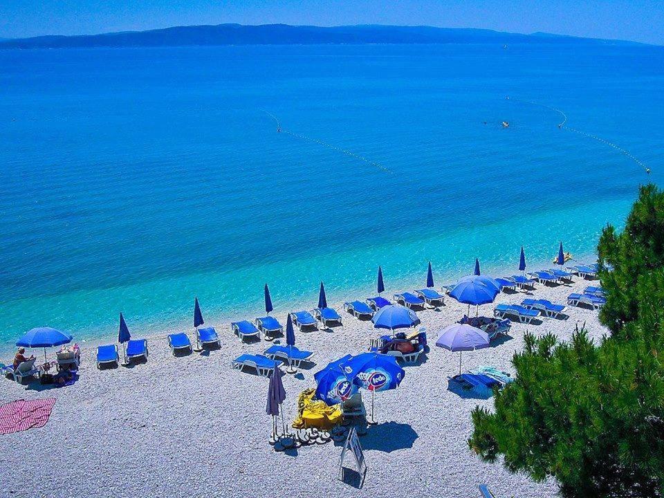 Pansion Knezovic Ξενοδοχείο Baška Voda Εξωτερικό φωτογραφία